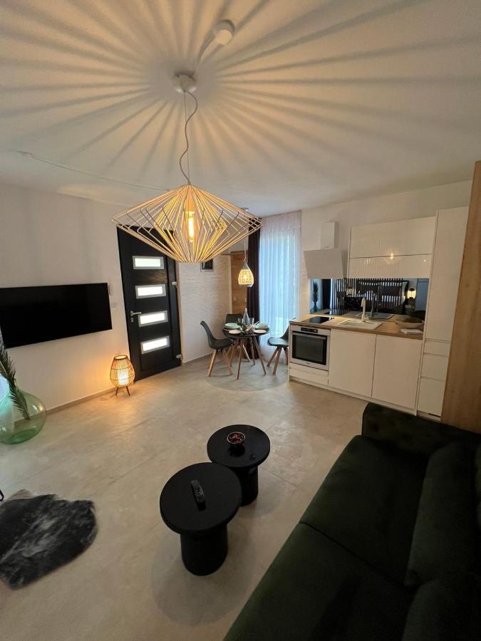 Apartmani Cube A ميدولين المظهر الخارجي الصورة